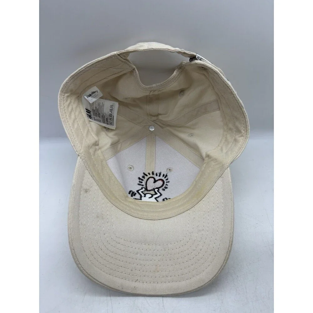 Keith Haring HM Hat Beige Cotton Dancing Figure Red Heart Dad Cap